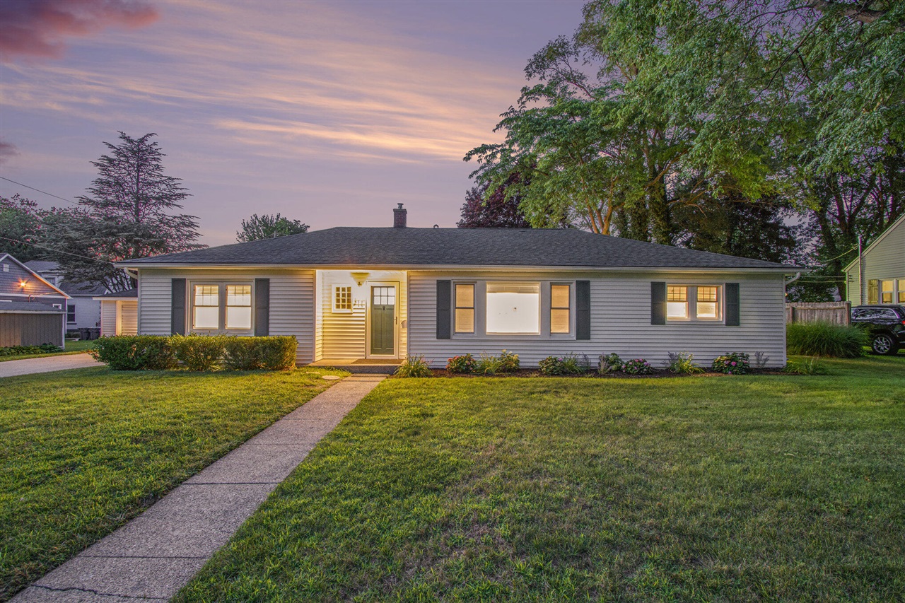 Haven St, South Haven, MI 49090