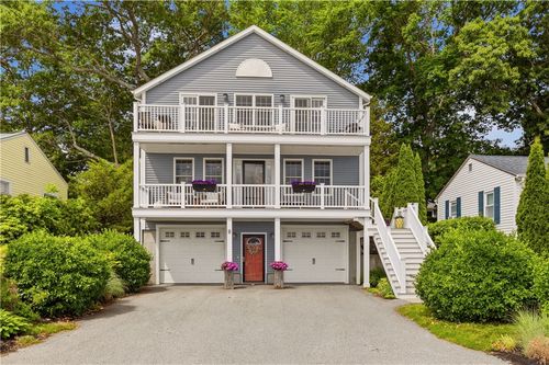 11 King Philip Ave, Bristol, RI, 02809-5003 | Card Image