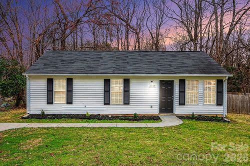 10409 Landon St, Charlotte, NC, 28215-9691 | Card Image