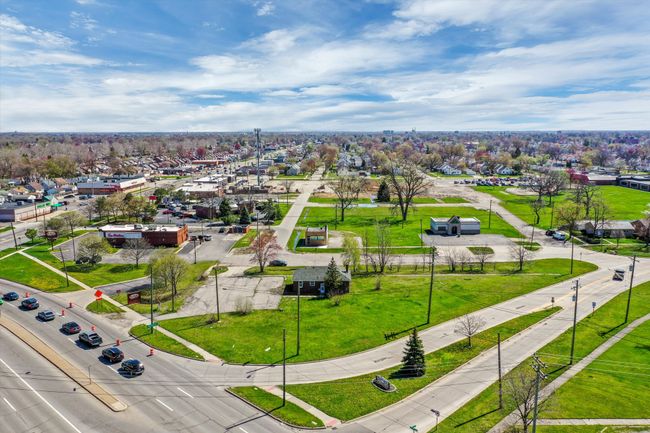 13112 Trenton Rd, Home with 0 bedrooms, 0 bathrooms and null parking in Southgate MI | Image 5