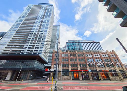 2811-19 Bathurst Street, Toronto, ON, M5V0N2 | Card Image