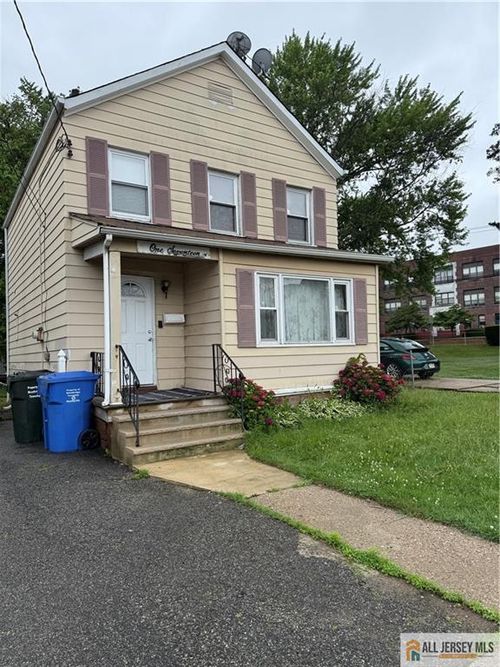 117 New St, Woodbridge, NJ, 07095-2829 | Card Image