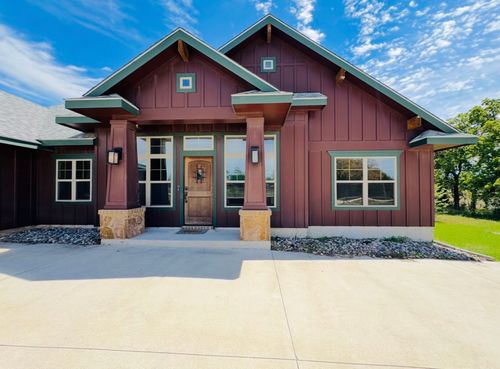 1094 Raintree Ln, Elgin, TX, 78621-6400 | Card Image
