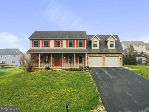 221 Cresthaven Drive, FAYETTEVILLE, PA, 17222 | Card Image