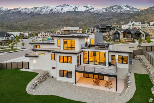 3944 W Oak Hill Dr, Alpine, UT, 84004-1709 | Card Image