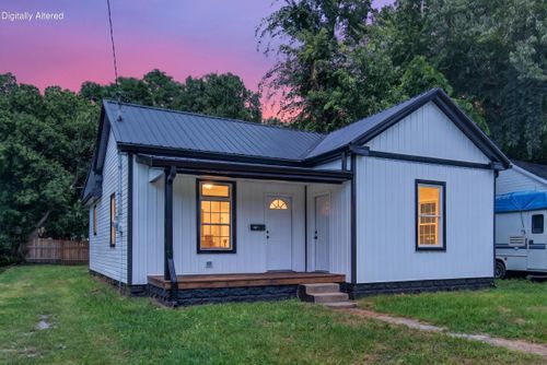 403 Locust St, Danville, KY, 40422-1529 | Card Image