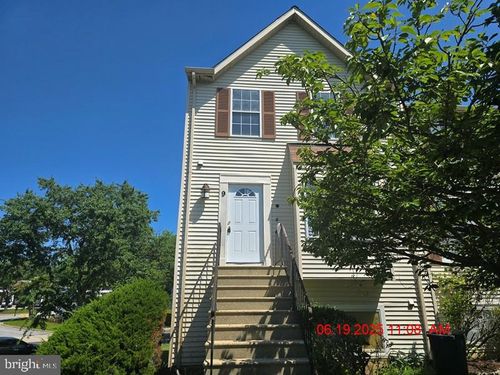 40-5-9 Barberry Ct, UPPER MARLBORO, MD, 20774-1600 | Card Image