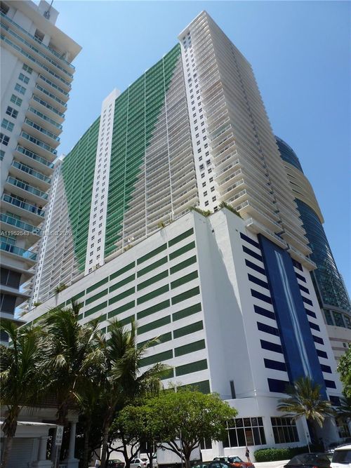 apt-1712-1200 Brickell Bay Dr, Miami, FL, 33131-3253 | Card Image