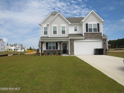 370 Summer Wind Way, Aberdeen, NC, 28315-6601 | Card Image