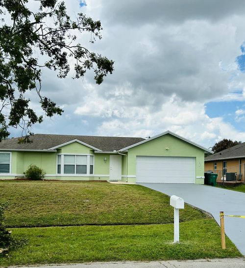 367 Sw Donna Ter, Port St. Lucie, FL, 34984-4358 | Card Image