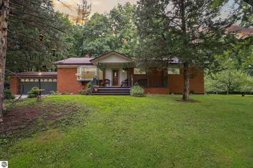 4360 Waltan Rd, Vassar, MI, 48768-9540 | Card Image