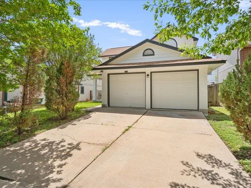 5303 Edenbourgh Ln, Austin, TX, 78754-5033 | Card Image