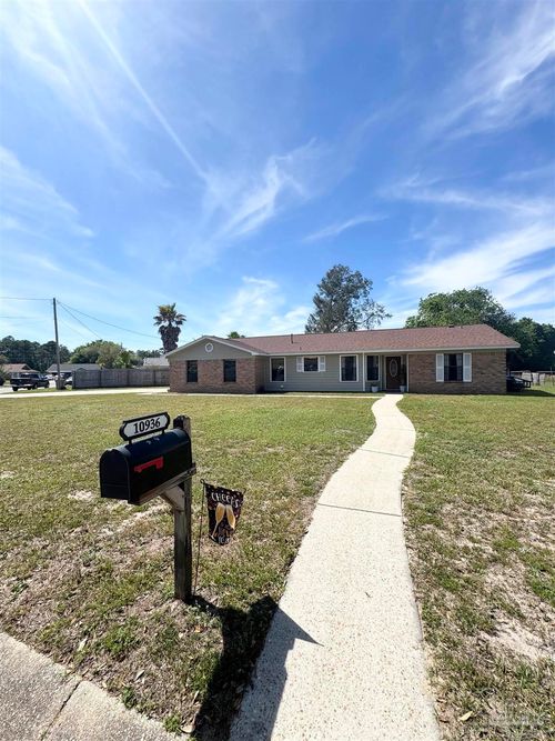 10936 Oak Valley Dr, Pensacola, FL, 32506-9551 | Card Image