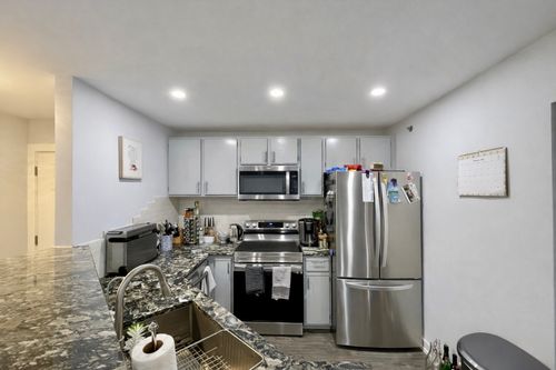 apt-2b-300 Cunat Blvd, Richmond, IL, 60071-8952 | Card Image