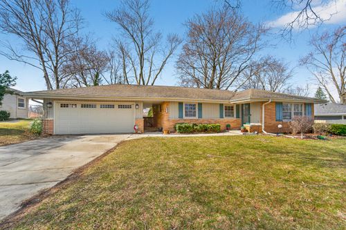 8617 N 57th St, Brown Deer, WI, 53223-2905 | Card Image