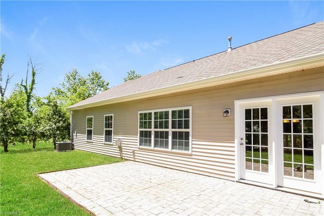 3365 Lilliefield Ln, House other with 3 bedrooms, 2 bathrooms and null parking in High Point NC | Image 15