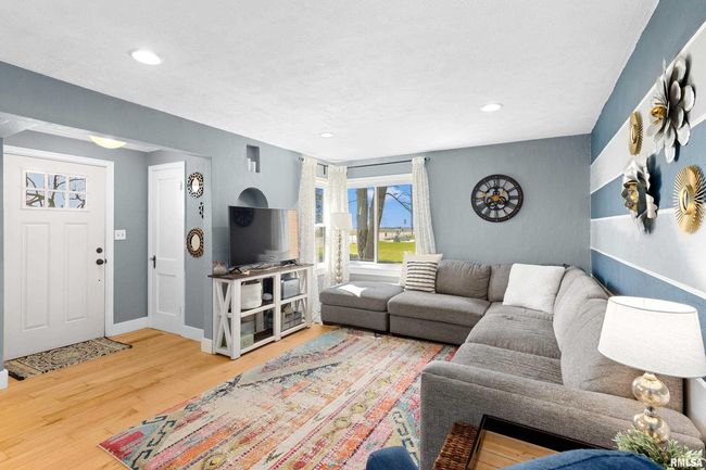 304 W Robinson St, House other with 3 bedrooms, 2 bathrooms and null parking in Goodfield IL | Image 12