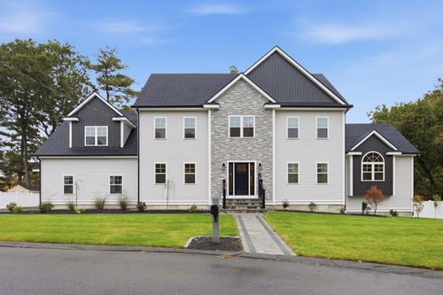18 Druid Hill Ave, Burlington, MA, 01803-3608 | Card Image