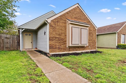 217 Teakwood Ln, Lewisville, TX, 75067-6530 | Card Image