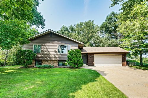 1989 Birch St, Lino Lakes, MN, 55038-9741 | Card Image