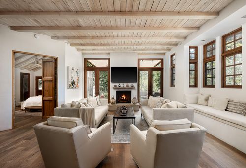 310 E Canon Perdido St, SANTA BARBARA, CA, 93101-2246 | Card Image