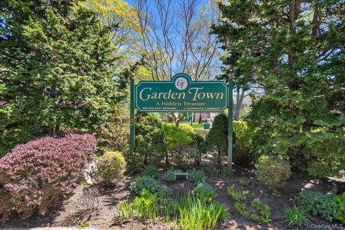 g13-1203 E Broadway, Hewlett, NY, 11557-2454 | Card Image