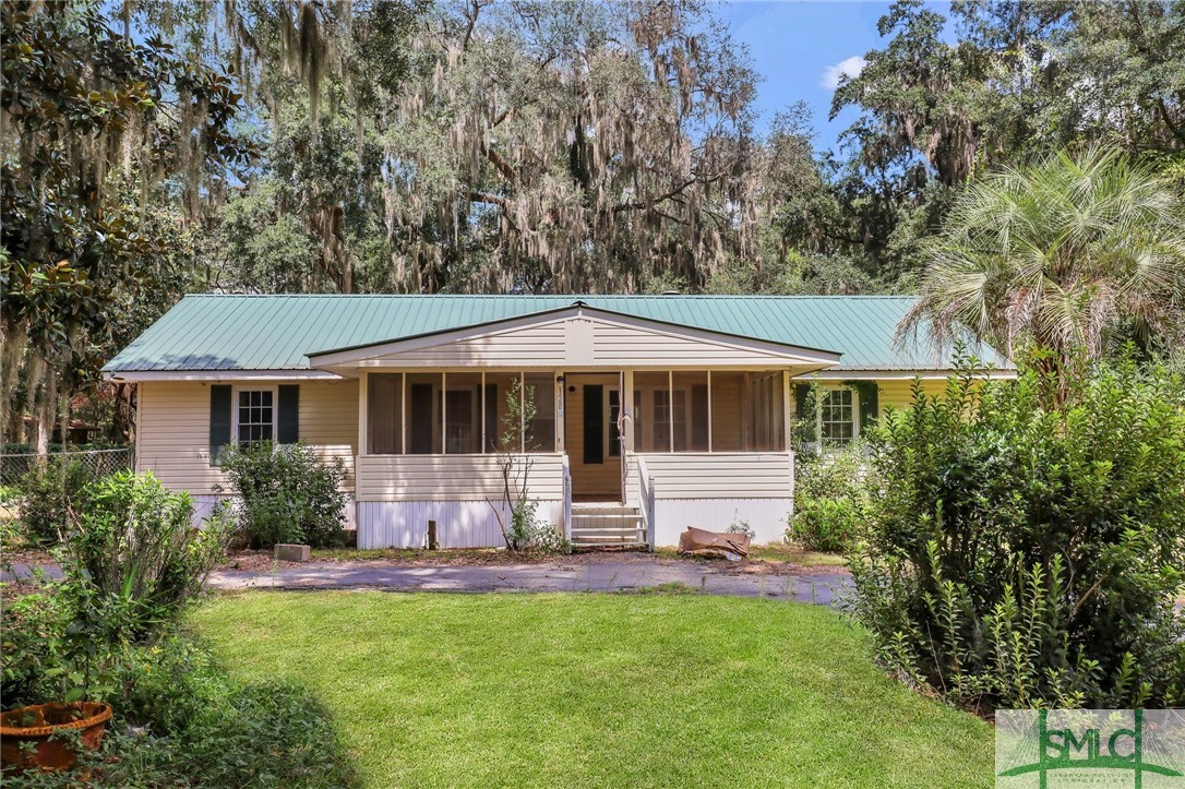 Woods Dr, Midway, GA 31320