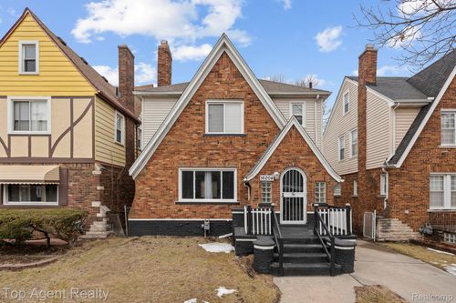 16204 Wisconsin St, Detroit, MI, 48221-2962 | Card Image