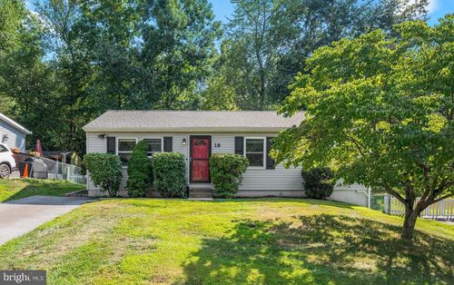 18 Casselberry Dr, NORRISTOWN, PA, 19403-2103 | Card Image