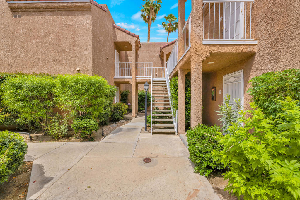 Residential in Palm Springs 2