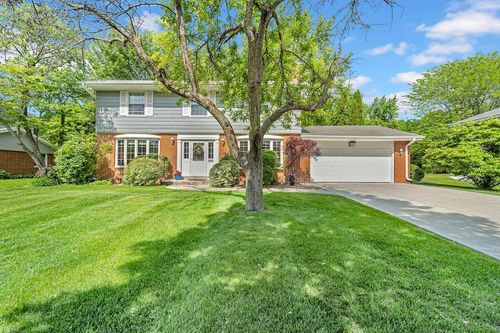 519 Madero Drive, Thiensville, WI, 53092 | Card Image