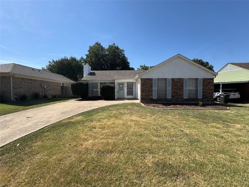 3808 Staghorn Cir S, Fort Worth, TX, 76137-1007 | Card Image