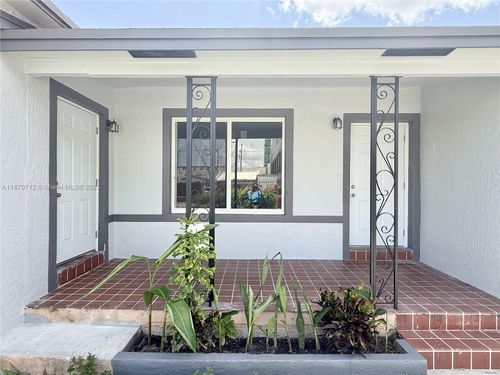 1450 Nw 35th St, Miami, FL, 33142-5550 | Card Image