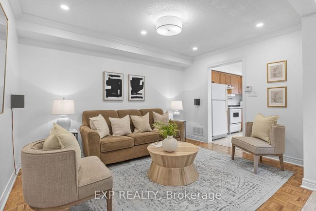 16 La Pinta St, House attached with 3 bedrooms, 3 bathrooms and 2 parking in Maple ON | Image 11