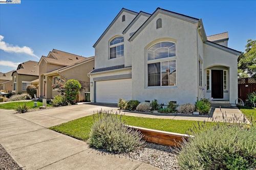 2340 Brompton Ave, Santa Rosa, CA, 95403-8126 | Card Image