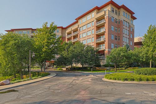 601-40 Prairie Park Dr, Wheeling, IL, 60090-2016 | Card Image