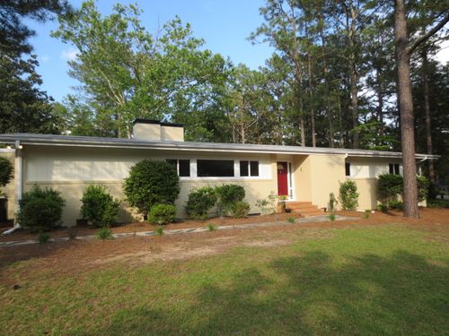 785 E Massachusetts Ave, Southern Pines, NC, 28387-5719 | Card Image