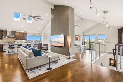 5041 Cliff Place, San Diego, CA, 92116 | Card Image
