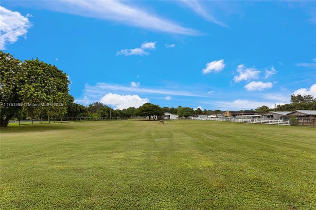 1970 Sw 115 Th Ave, House other with 4 bedrooms, 3 bathrooms and null parking in Davie FL | Image 5
