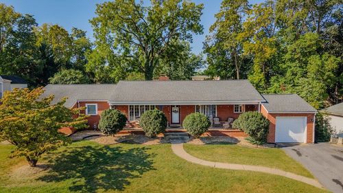 33 Port Republic Rd, HARRISONBURG, VA, 22801-3035 | Card Image