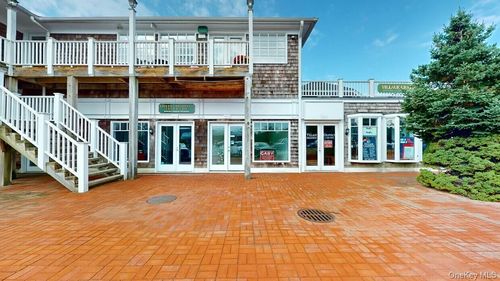 unit-1-132 Main St, Westhampton Beach, NY, 11978-2627 | Card Image
