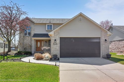 40051 Finley Dr, Canton, MI, 48188-2586 | Card Image