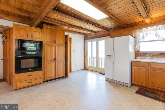 2048 Hinton Rd, House other with 2 bedrooms, 2 bathrooms and null parking in KEARNEYSVILLE WV | Image 38