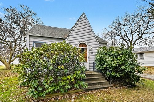 735 Royal Drive, Blackman Charter Township, MI, 49202 | Card Image