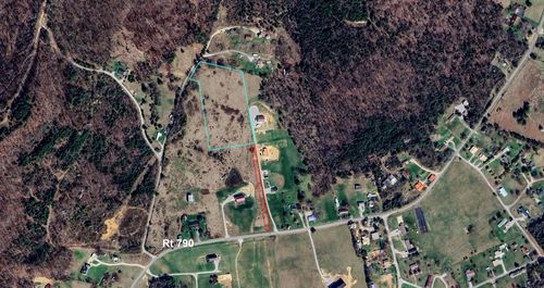 3729 Ky-790. Bear Hollow Road, Bronston, KY, 42518 | Card Image