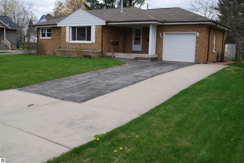 170 N 2nd St, West Branch, MI, 48661-1240 | Card Image