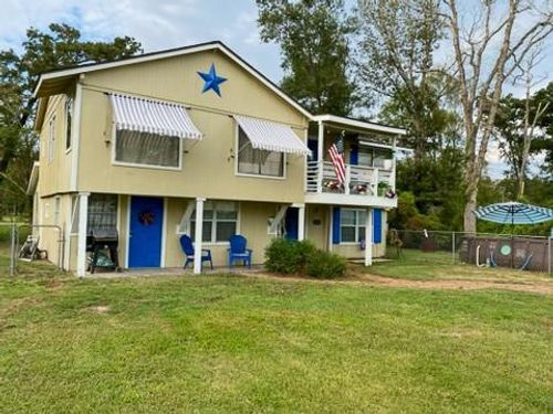 3812 N Fm 356, Onalaska, TX, 77360-7562 | Card Image
