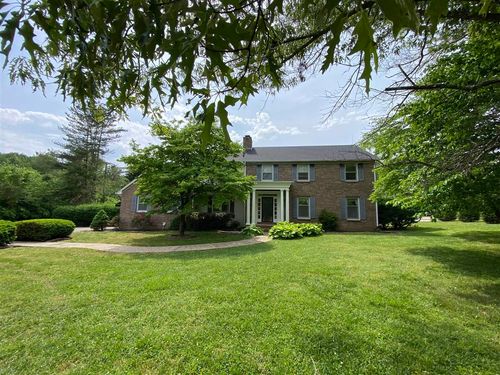 451 Drakesborough Dr, Bowling Green, KY, 42103-8707 | Card Image