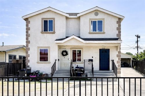 9128 Menlo, Los Angeles, CA, 90044 | Card Image