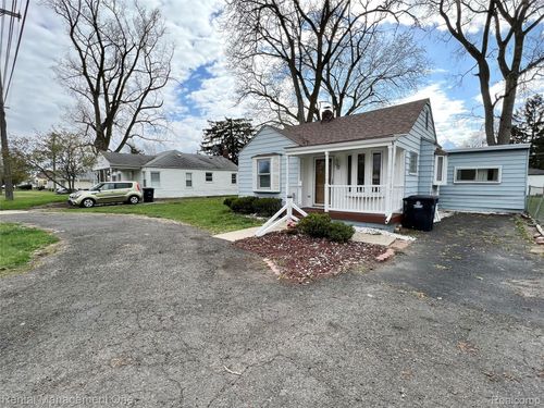 7531 Inkster Rd, Westland, MI, 48185-2621 | Card Image